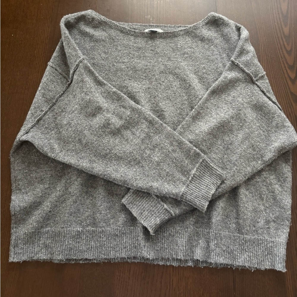 American Eagle Gray Crew Neck Sweater Wide neck